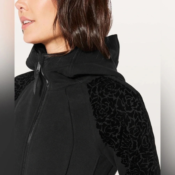 Lululemon Scuba Hoodie Light  Cotton Fleece (Floral Flock) Black - Picture 2 of 9